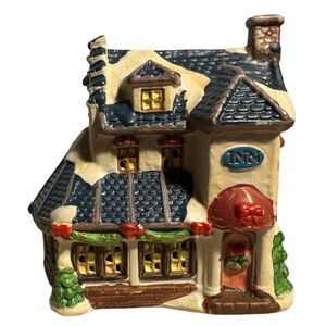 Cobblestone Corners Holiday Inn Christmas Village House